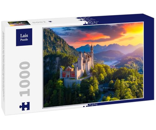 Lais Puzzle Luftaufnahme von Schloss Neuschwanstein mit malerischer Berglandschaft bei Füssen, Bayern, Deutschland. Schloss Neuschwanstein bei Sonnenuntergang, Deutschland 1000 Teile Lais Puzzle Luftaufnahme von Schloss Neuschwanstein mit malerischer Berglandschaft bei Füssen, Bayern, Deutschland. Schloss Neuschwanstein bei Sonnenuntergang, Deutschland 1000 Teile von Lais Puzzle
