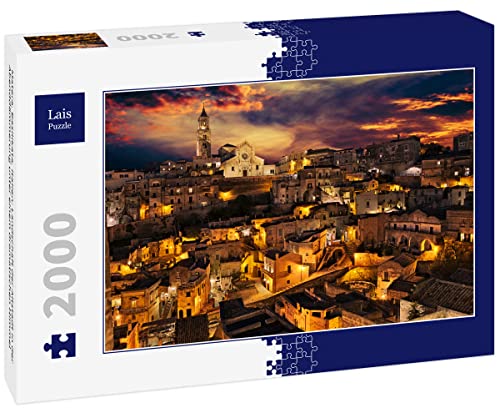 Lais Puzzle Matera, Basilikata, Italien: Landschaft der Altstadt in der Abenddämmerung unter einem dramatischen Himmel 2000 Teile von Lais Puzzle