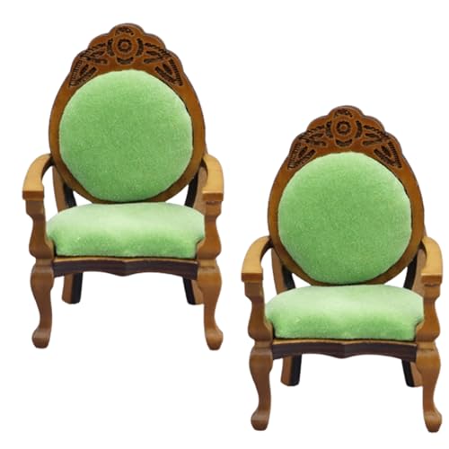 Dollhouse Chair 2PCS 1:12 Holz geschnitzt Miniaturstuhl mit grünem Plüsch Retro DIY Dolls House Möbel für Puppenhauszubehör Dekoration von Latebebebe