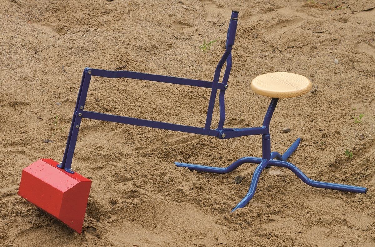 Metall Bagger für Sandkasten, mit Fuß und Holzsitz, Lautenbach Metall Bagger für Sandkasten, mit Fuß und Holzsitz, Lautenbach von Lautenbach