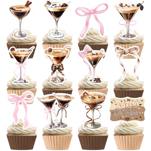 24 Stück Espresso-Martini-Cupcake-Topper, ein Tini Bit für ältere Espresso, Martini, Geburtstagsparty-Dekorationen, Kaffee, Espresso, Martini, Schleife, Cupcake-Dekorationen für 24 Stück Espresso-Martini-Cupcake-Topper, ein Tini Bit für ältere Espresso, Martini, Geburtstagsparty-Dekorationen, Kaffee, Espresso, Martini, Schleife, Cupcake-Dekorationen für von Lcnjscgo