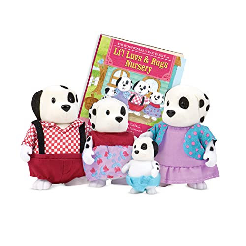 Li’l Woodzeez Dalmatiner Tierfamilie Woofwinkle – 4 weiche Tierfiguren mit Bilderbuch auf Englisch – Spielzeug Tiere Set (5 Teile) Spielzeug für Kinder ab 3 Jahren von Li'l Woodzeez