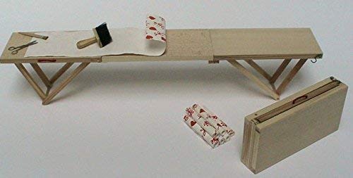 Liebe Handarbeit 1102 Miniatur Tapeziertisch, klappbar 1:12 von Liebe Holzspielzeug