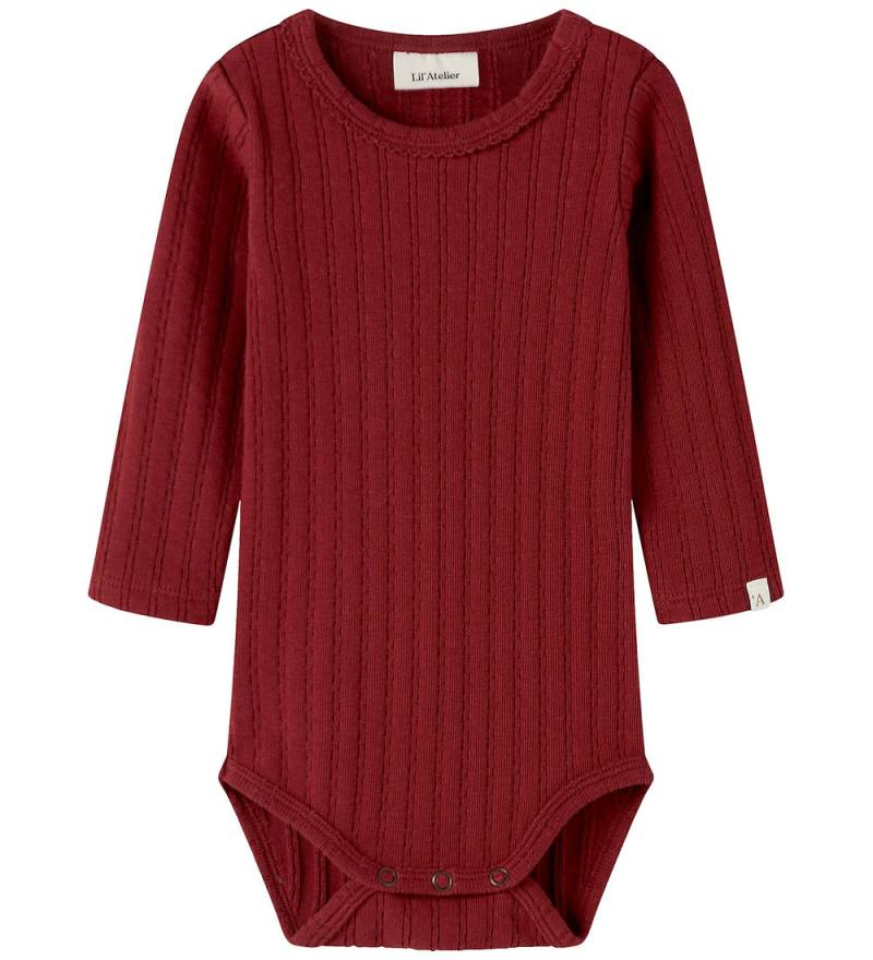 Lil' Atelier Body l/ä - Rib - NbfRita - Rot Dahlia - Lil Atelier - 56 - Body L/Ä Lil' Atelier Body l/ä - Rib - NbfRita - Rot Dahlia - Lil Atelier - 56 - Body L/Ä von Lil Atelier