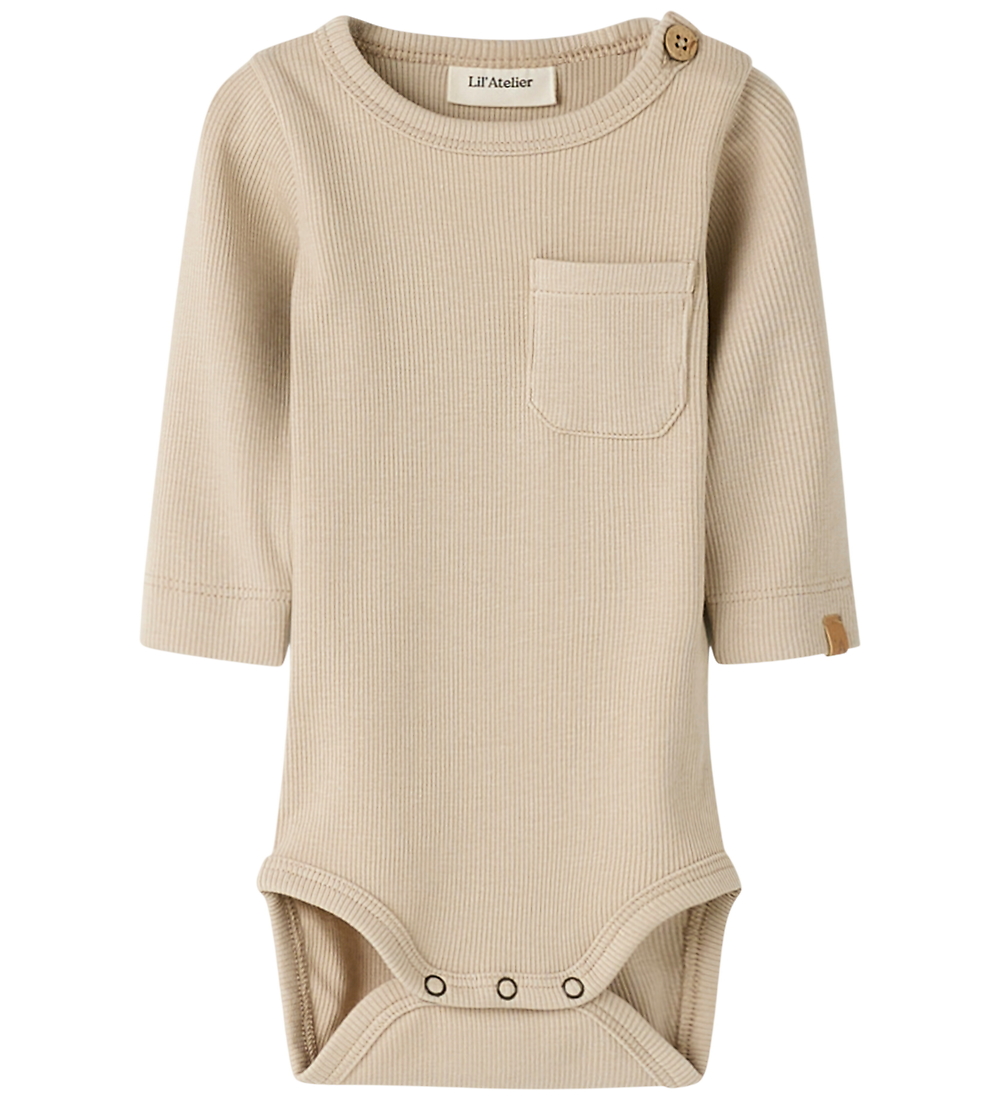 Lil' Atelier Body l/ä - Rib - NbmLago - Slim - Oxford Tan - Lil Atelier - 62 - Body L/Ä Lil' Atelier Body l/ä - Rib - NbmLago - Slim - Oxford Tan - Lil Atelier - 62 - Body L/Ä von Lil Atelier