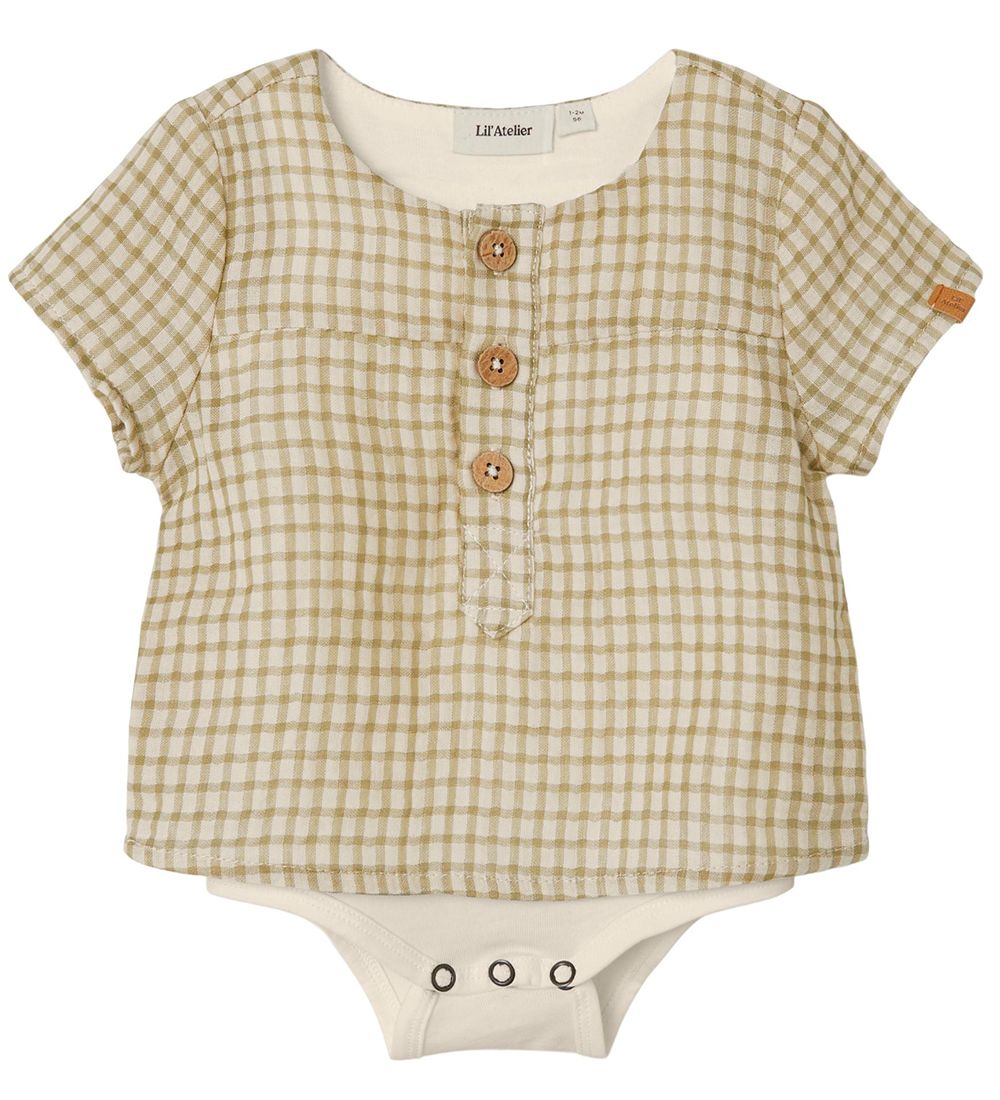 Lil' Atelier Hemdbody k/ä - NbmHanson - Sage m. Karos - Lil Atelier - 56 - Body K/Ä Lil' Atelier Hemdbody k/ä - NbmHanson - Sage m. Karos - Lil Atelier - 56 - Body K/Ä von Lil Atelier