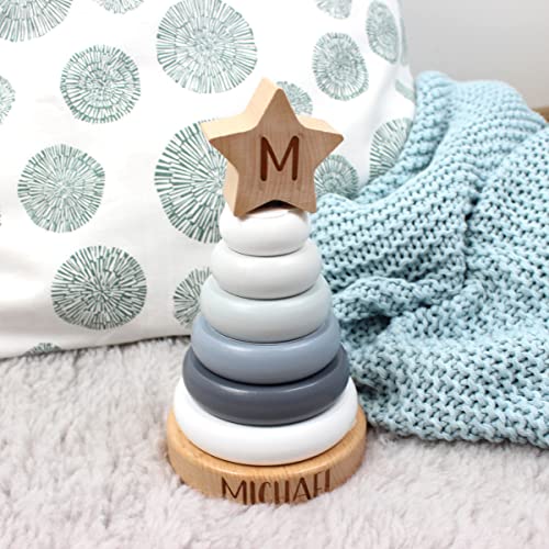 LittleStars Holz-Stapelturm mit Personalisierung I in Pastellfarben bemalt I fördert die motorische Entwicklung von Kindern I 18 x 9 cm I Altersempfehlung: 1+ von LittleStars
