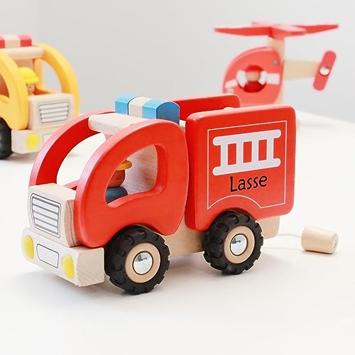 LittleStars Personalisierbares Feuerwehrauto aus Holz von LittleStars