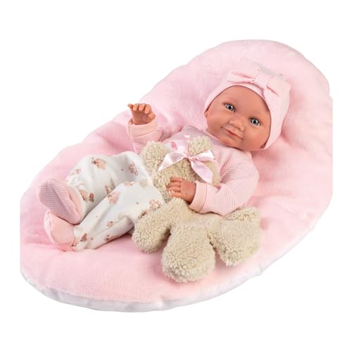 Llorens 1073808 Puppe Nica, mit blauen Augen, Babypuppe mit Vinyl-Körper, inkl. Outfit, Teddybär und rosa Kuschelkissen, Puppenmädchen, New Born, 40 cm von Llorens