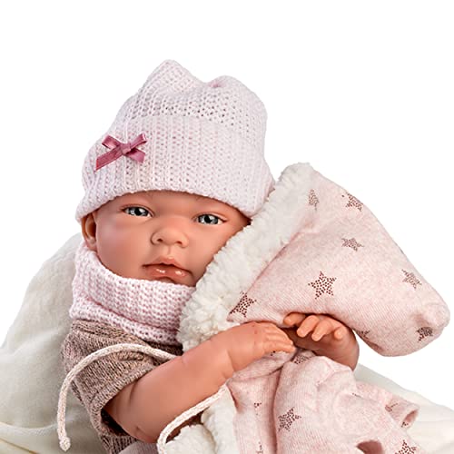 Llorens 1073882 Babypuppe Nica mit blauen Augen und Vinyl-Körper, Puppe inkl. Kapuzenjacke, rosa Outfit und Decke, 40cm Llorens 1073882 Babypuppe Nica mit blauen Augen und Vinyl-Körper, Puppe inkl. Kapuzenjacke, rosa Outfit und Decke, 40cm von Llorens