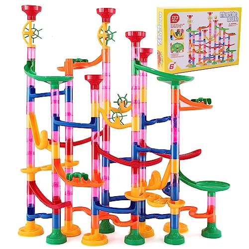 133 Stück Murmelbahn Spielzeug,Mehrfarbige Marble Run Set, Kugelbahn Lernspielzeug Konstruktionspielzeug für Kinder Mädchen Jungen,Murmelbahn ab 3 Jahren(103 Durchscheinende Bahnelemente + 30 Murmeln) 133 Stück Murmelbahn Spielzeug,Mehrfarbige Marble Run Set, Kugelbahn Lernspielzeug Konstruktionspielzeug für Kinder Mädchen Jungen,Murmelbahn ab 3 Jahren(103 Durchscheinende Bahnelemente + 30 Murmeln) von Loppdece