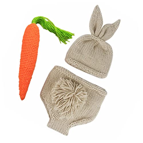 Lurrose 3 Stück Teiliges Häkeln Outfit mit Karottenmuster Neugeborenen Fotografie Kostüm für Ostern Hut und Hose Weich und Atmungsaktiv für Fotoshootings Lurrose 3 Stück Teiliges Häkeln Outfit mit Karottenmuster Neugeborenen Fotografie Kostüm für Ostern Hut und Hose Weich und Atmungsaktiv für Fotoshootings von Lurrose