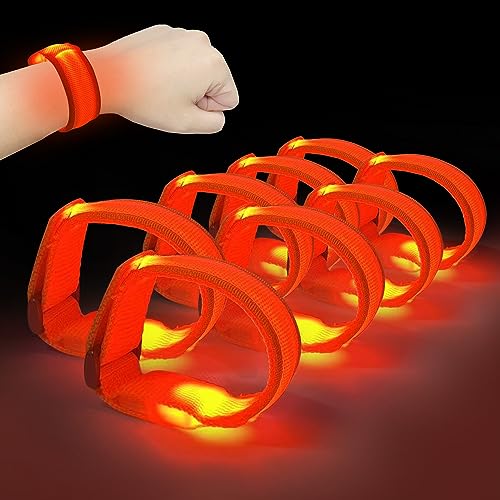 M.best 8pcs LED Light Up Armbänder Glühen blinkende Armbänder Glühen in der dunklen Partyzubehör für Hochzeit, Raves, Konzert, Camping, Sportereignisse, Party M.best 8pcs LED Light Up Armbänder Glühen blinkende Armbänder Glühen in der dunklen Partyzubehör für Hochzeit, Raves, Konzert, Camping, Sportereignisse, Party von M.best
