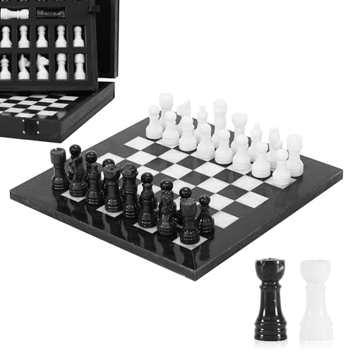 Marmor-Schach-Set, 25,4 cm, Schwarz & Weiß, handgefertigte Schachsets für Erwachsene, Marmor-Brettspiel für die Familie mit Aufbewahrungsbox & 2 Extra-Königin, ideales Reise-Schach-Set & von MARBLE RANGE