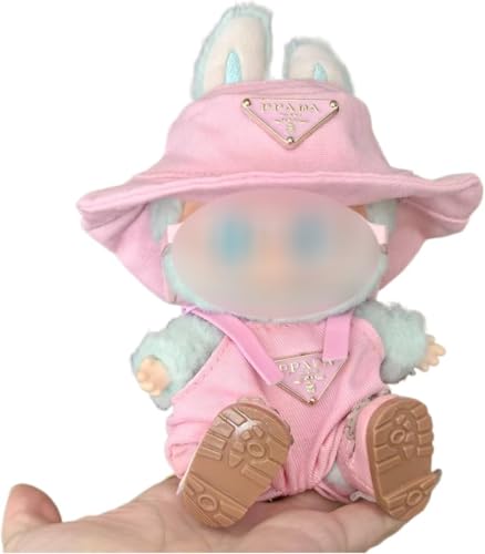 17 cm Puppenkleidung, geeignet für 17 cm große Labubu-Puppen, Zubehör, sitzend, 1 Hut, 1 Glas, 1 Strampler, 1 Schuhe, rosa Set, keine Puppe 17 cm Puppenkleidung, geeignet für 17 cm große Labubu-Puppen, Zubehör, sitzend, 1 Hut, 1 Glas, 1 Strampler, 1 Schuhe, rosa Set, keine Puppe von MINGSOLDIER