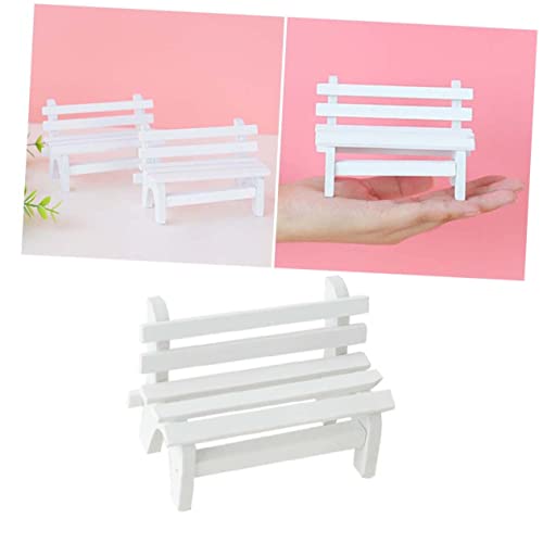 MUSISALY Eleganter Miniatur-verandastuhl Holz-gartenbank Dekoratives Ornament Für Fotoautomaten Mini-hausdekor Weiß MUSISALY Eleganter Miniatur-verandastuhl Holz-gartenbank Dekoratives Ornament Für Fotoautomaten Mini-hausdekor Weiß von MUSISALY