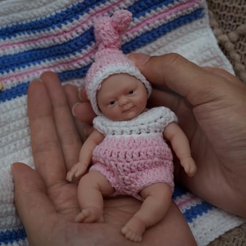 MYREBABY 11,4 cm große Mini-Babypuppe, Silikon-Baby-Puppe, Dora, winzige Silikon-Babypuppen, realistische Babypuppen für Neugeborene, Ganzkörper-Stressabbau MYREBABY 11,4 cm große Mini-Babypuppe, Silikon-Baby-Puppe, Dora, winzige Silikon-Babypuppen, realistische Babypuppen für Neugeborene, Ganzkörper-Stressabbau von MYREBABY