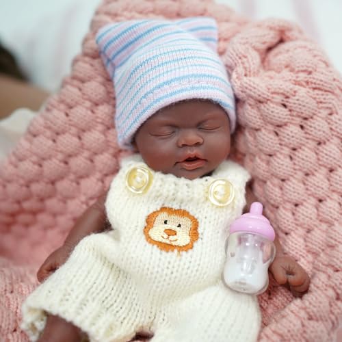 MYREBABY Reborn Babypuppen – 17,8 cm große realistische Miniatur-Puppen für Neugeborene mit Mundtüchern – Handgefertigte Ganzkörper-Puppe – inklusive Fütterungs- und Badzubehör – Stressabbau-Spielzeug MYREBABY Reborn Babypuppen – 17,8 cm große realistische Miniatur-Puppen für Neugeborene mit Mundtüchern – Handgefertigte Ganzkörper-Puppe – inklusive Fütterungs- und Badzubehör – Stressabbau-Spielzeug von MYREBABY