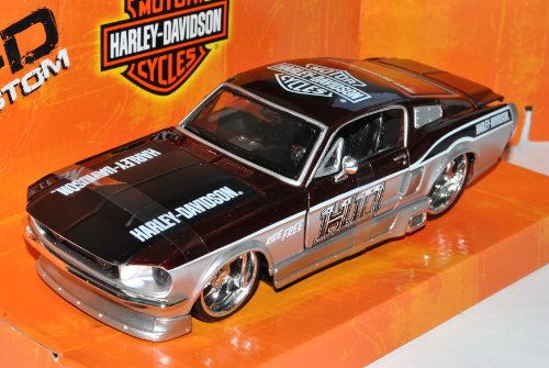 Ford Mustang GT 1967 Silber mit Violett HD Coupe HarIey Davdson 1/24 Maisto Modell Auto mit individiuellem Wunschkennzeichen Ford Mustang GT 1967 Silber mit Violett HD Coupe HarIey Davdson 1/24 Maisto Modell Auto mit individiuellem Wunschkennzeichen von Maisto HarIey Davdson