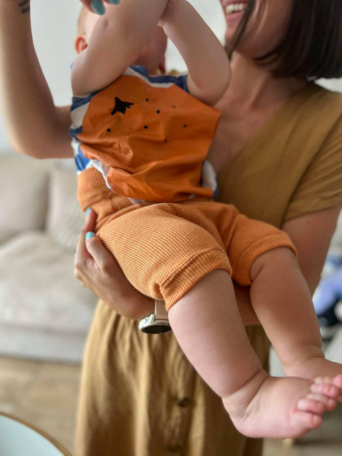 ManyMonths Shorties aus Wolle - Explorer (68 - 80/86) Tangerine Marmalade / Elephant Grey von ManyMonths