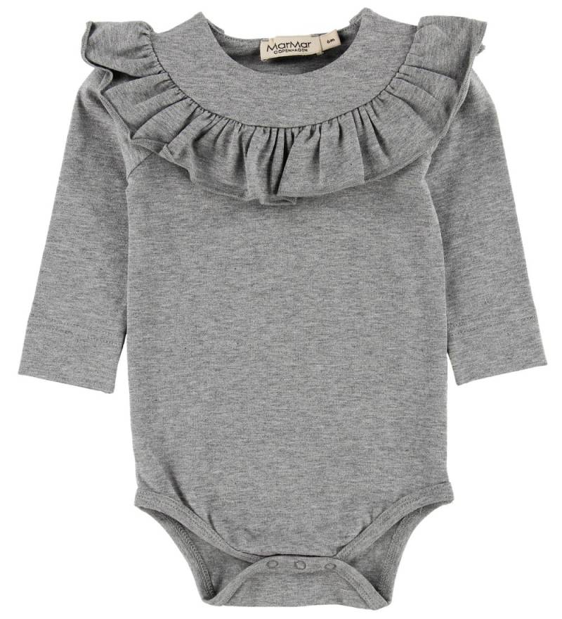 MarMar Body l/ä - Bibbi - Jersey - Grau Meliert - MarMar - 56 - Body L/Ä MarMar Body l/ä - Bibbi - Jersey - Grau Meliert - MarMar - 56 - Body L/Ä von MarMar