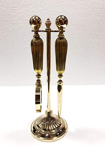Set mit 2 dekorativen glänzenden Messing-Lupen und Brieföffner mit Messingständer Set mit 2 dekorativen glänzenden Messing-Lupen und Brieföffner mit Messingständer von Marine Nautical Store