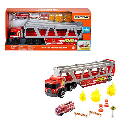 Matchbox GWM23 - Matchbox Construction Hauler mit 1 Feuerwehrfahrzeug und 8 Zubehörteilen, Spielzeug ab 3 Jahren von Matchbox
