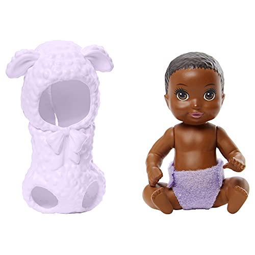 Barbie Skipper Babbysitters Club Dress Up Babies - Brown Eyed Baby Dressed in a Purple Lamb Outfit von Mattel