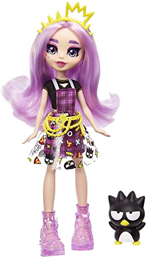 Mattel Hello Kitty GWW98 - Sanrio Badtz-Maru Figur und Jazzlyn Puppe (ca. 25,4 cm) mit Kleidung und Accessoires, langem lila Haar und trendigem Outfit, tolles Geschenk für Kinder ab 3 Jahren von Mattel Hello Kitty