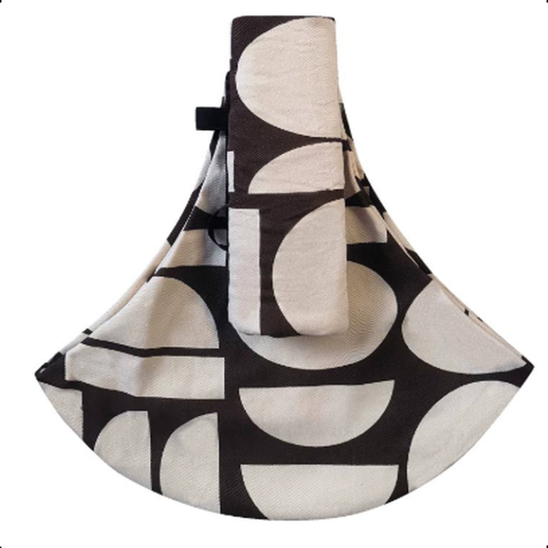 Baby Carry Sling™ - Verstellbare Babytrage - Hüfttrage Braun Mehrfarbig | Pädagogisches Holzspielzeug von Mein Kleines Baby
