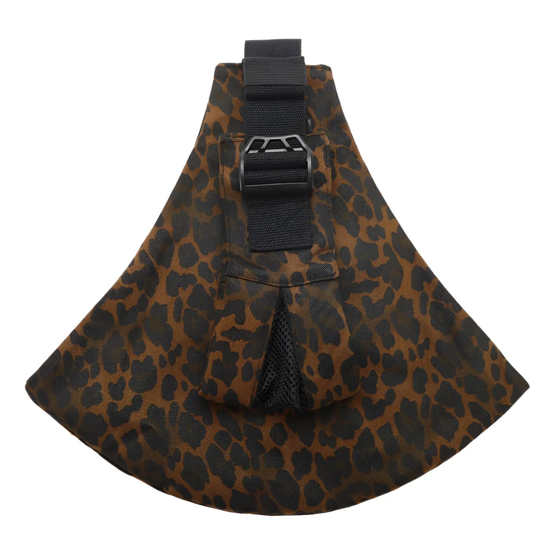 Baby Sling Carrier™ - Verstellbare Babytrage - Hüfttrage Brauner Leopard – Comfort | Pädagogisches Holzspielzeug von Mein Kleines Baby