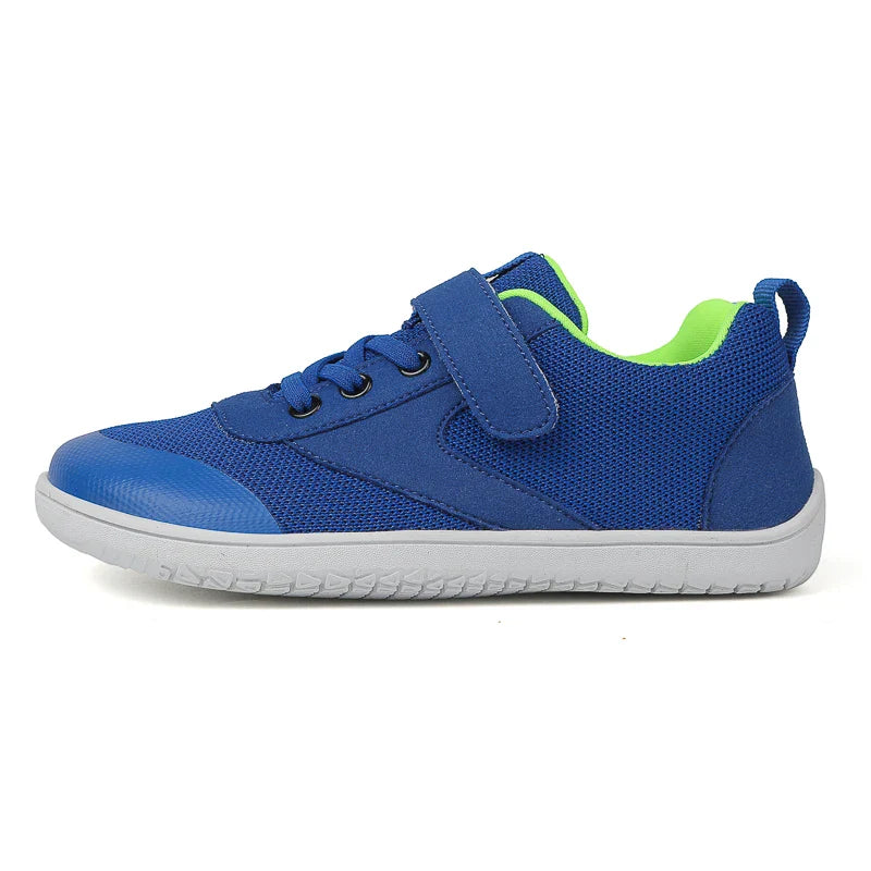 Barefoot– Breit&Leicht– Barefoot Kindersneaker Blau / 36 (9-10 Jahre) | Pädagogisches Holzspielzeug von Mein Kleines Baby