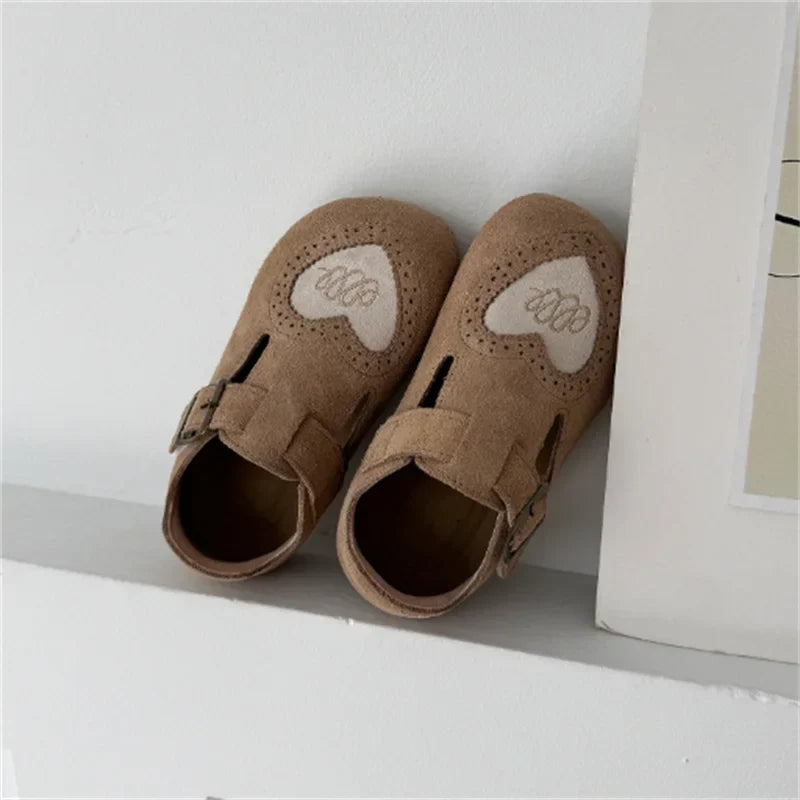 Barefoot – Læder & Barefoot – Børnesko med blød sål Brun / 22 (2–3 år) | Pädagogisches Holzspielzeug von Mein Kleines Baby