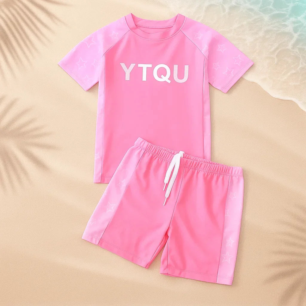 BeachBloom – Let og behagelig – Hurtigtørrende 2-delt badedragt XL (4–5 år) / Pink | Pädagogisches Holzspielzeug von Mein Kleines Baby