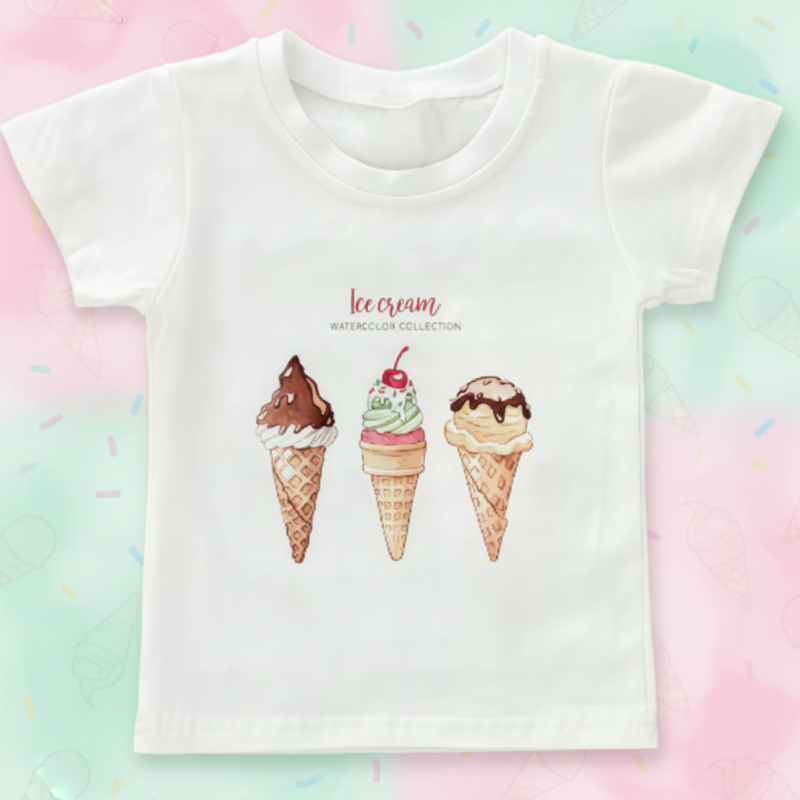 Boys & Girls Summer Tee – Bequem & Verspielt – Kinder-T-Shirt mit lustigem Aufdruck Eis-Trio / 130 (7–8 Jahre) | Pädagogisches Holzspielzeug von Mein Kleines Baby