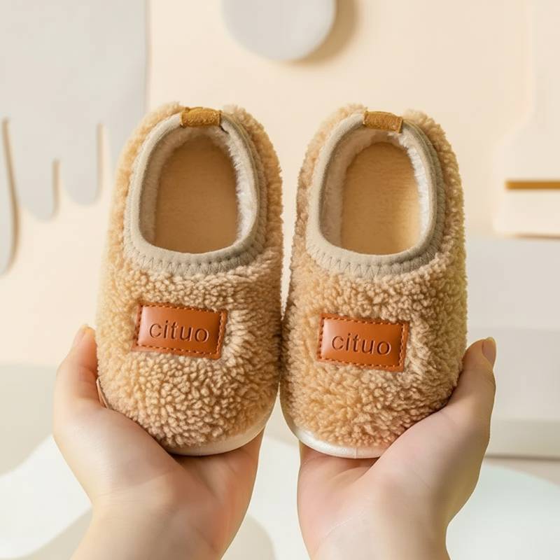 Cituo– Warm&Weich– Winter-Hausschuhe Lammwolle Khaki / 200 (7–8 Jahre) | Pädagogisches Holzspielzeug von Mein Kleines Baby