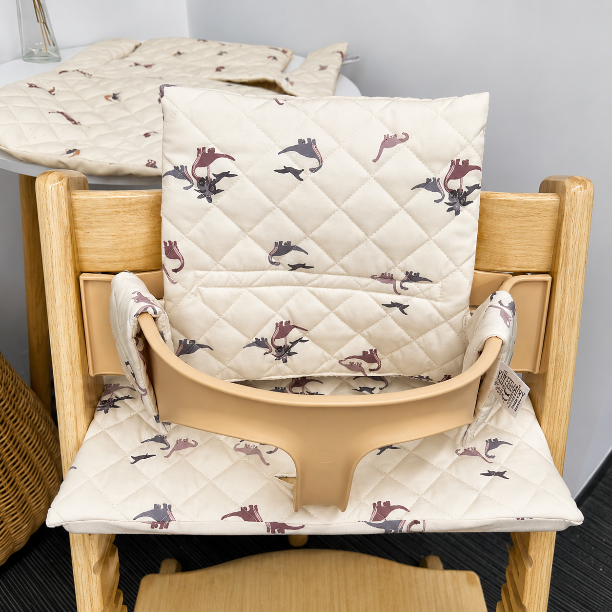 ComfortSeat – Weich & Stabil – Kinderstuhlkissen Blume | Pädagogisches Holzspielzeug ComfortSeat – Weich & Stabil – Kinderstuhlkissen Blume | Pädagogisches Holzspielzeug von Mein Kleines Baby