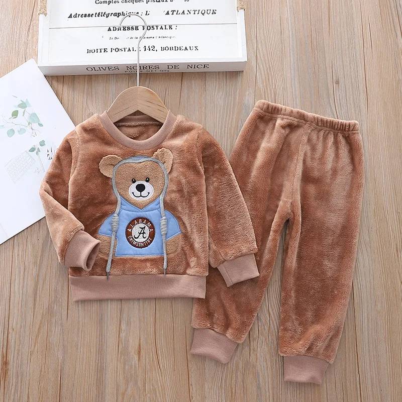 CozyBear – Warm & Weich – Kinder-Trainingsanzug mit Bärenmotiv Kaki / 110 (2–3 Jahre) | Pädagogisches Holzspielzeug von Mein Kleines Baby