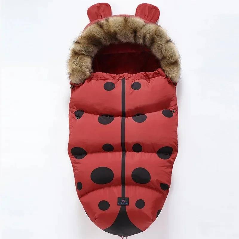 CozyRide – Warm & Gemütlich – Babyschlafsack für den Kinderwagen Marienkäfer | Pädagogisches Holzspielzeug CozyRide – Warm & Gemütlich – Babyschlafsack für den Kinderwagen Marienkäfer | Pädagogisches Holzspielzeug von Mein Kleines Baby