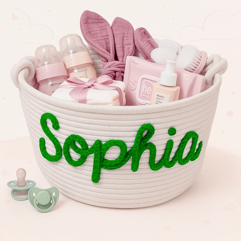 CuddleBasket – Sød & personlig – Personlig blekurv M (24x18cm) / Grøn | Pädagogisches Holzspielzeug von Mein Kleines Baby