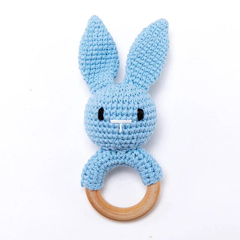 CuddleRattle – Weich & Verspielt – Gehäkelte Baby-Rassel mit Holzring Blaues Häschen | Pädagogisches Holzspielzeug CuddleRattle – Weich & Verspielt – Gehäkelte Baby-Rassel mit Holzring Blaues Häschen | Pädagogisches Holzspielzeug von Mein Kleines Baby