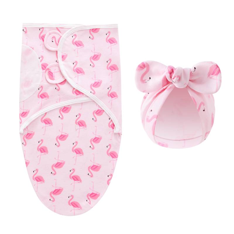 DreamNest– Ruhe&Komfort– Luxuriöses Wickeltuch mit Mütze Flamingo | Pädagogisches Holzspielzeug DreamNest– Ruhe&Komfort– Luxuriöses Wickeltuch mit Mütze Flamingo | Pädagogisches Holzspielzeug von Mein Kleines Baby