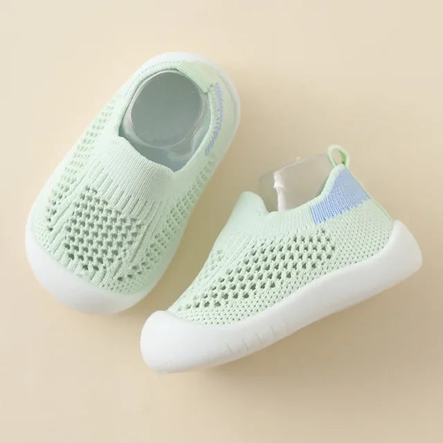 HappyFeet Comfy™ - Rutschfeste Sohle - Kinder Turnschuhe Grün / 21 (2.5-3 Jahre) | Pädagogisches Holzspielzeug von Mein Kleines Baby