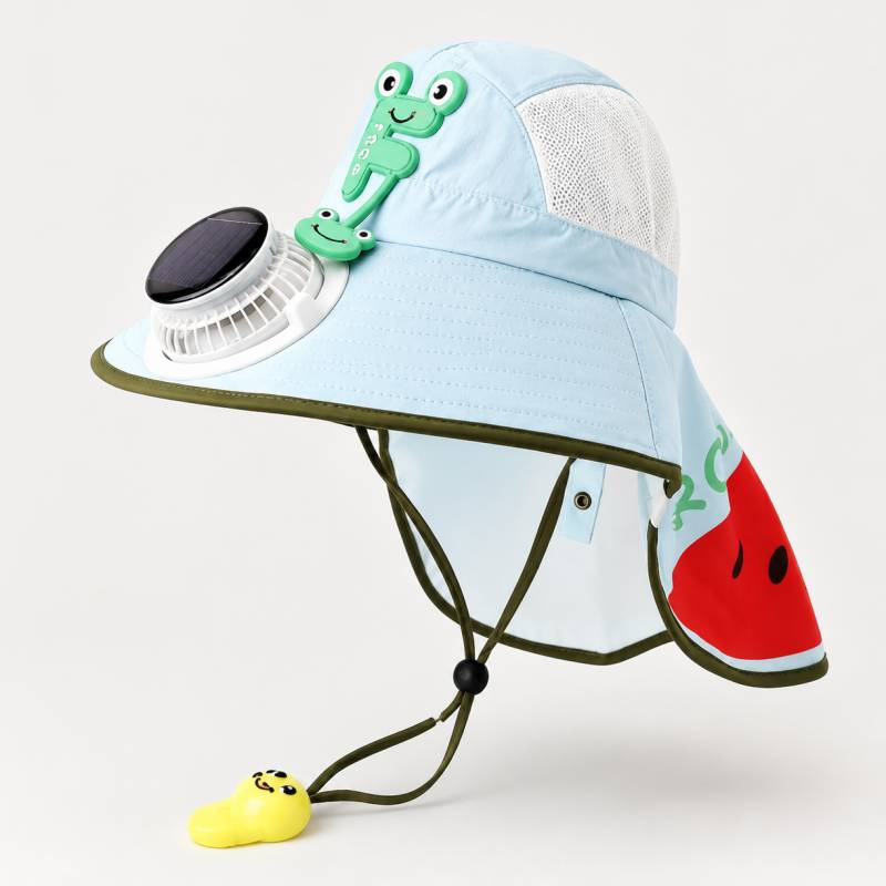 HappyShade – Solbeskyttelse og afkøling – Sommerhat til børn med ventilator Lyseblå | Pädagogisches Holzspielzeug HappyShade – Solbeskyttelse og afkøling – Sommerhat til børn med ventilator Lyseblå | Pädagogisches Holzspielzeug von Mein Kleines Baby