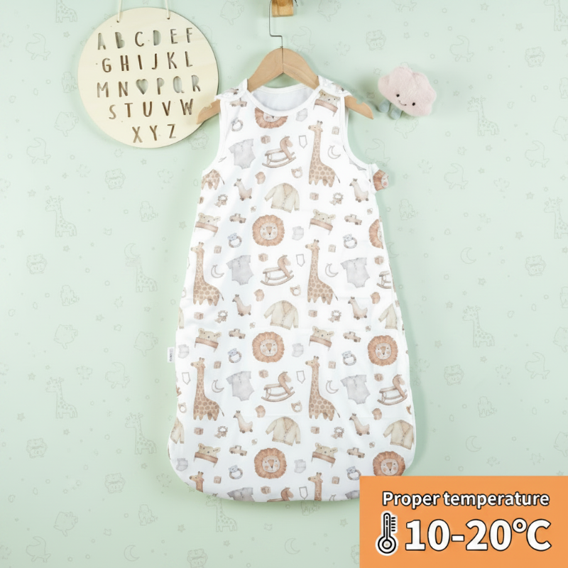 LittleDreams – Weich & atmungsaktiv – Ärmelloser Babyschlafsack Giraffe / L (12–18 Monate) | Pädagogisches Holzspielzeug von Mein Kleines Baby
