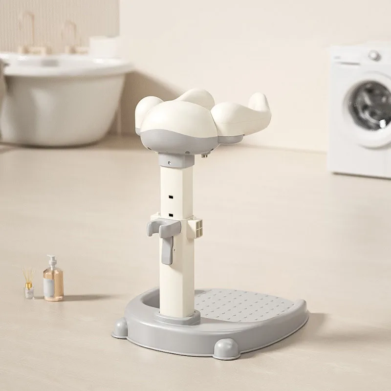 LittleSplash – Stabil og sikker – brusestativ til babyer Grå / Uden krykke | Pädagogisches Holzspielzeug von Mein Kleines Baby