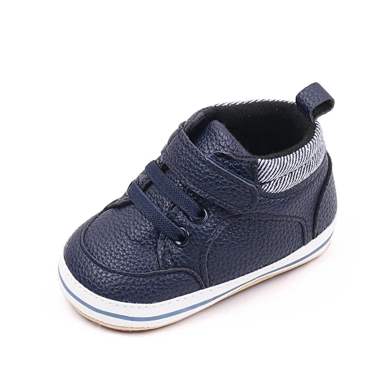 Mini Fashion™ - Erste Schritte - Babyschuhe Blau / 13 (15 - 24 Monate) | Pädagogisches Holzspielzeug von Mein Kleines Baby
