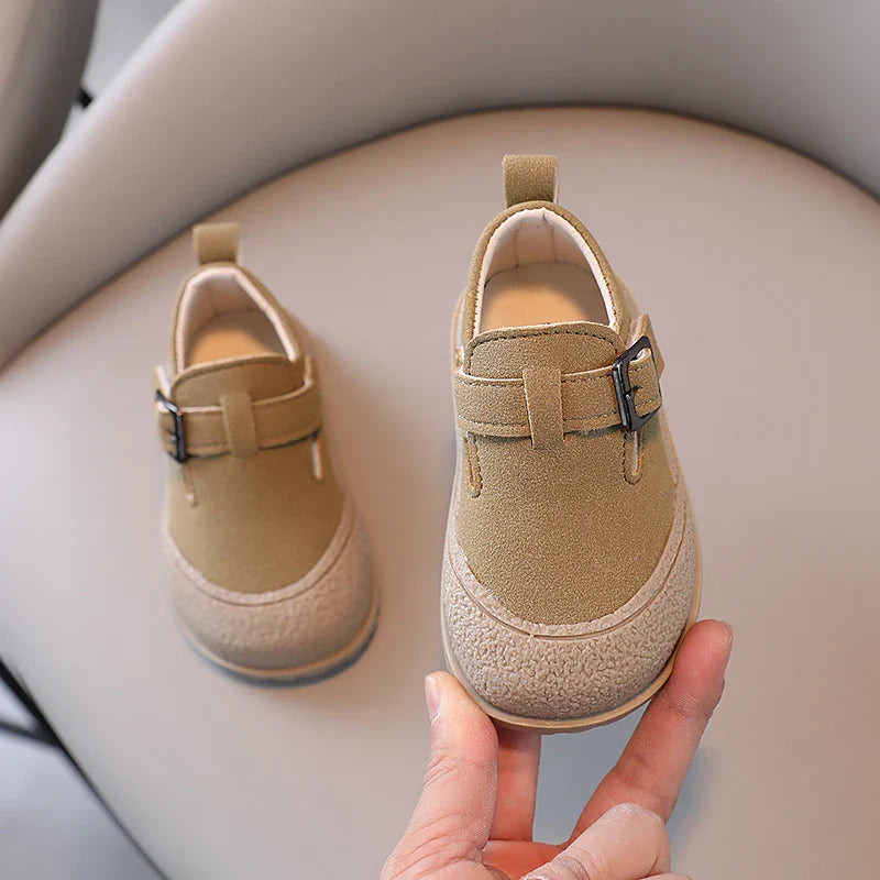 Mini Fashion™ - Erste Schritte - Retro-Kinderschuhe Khaki / 20 (6-12 Monate) | Pädagogisches Holzspielzeug von Mein Kleines Baby