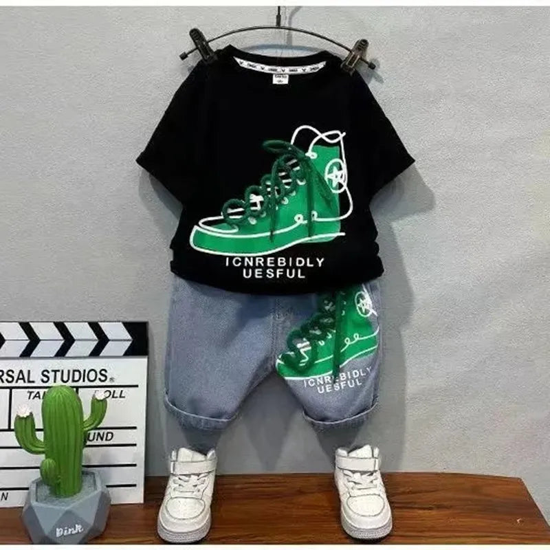 Mini Fashion™ - Fit For Summer - Sommerset Jungen Schwarzes Set / 90 | Pädagogisches Holzspielzeug von Mein Kleines Baby