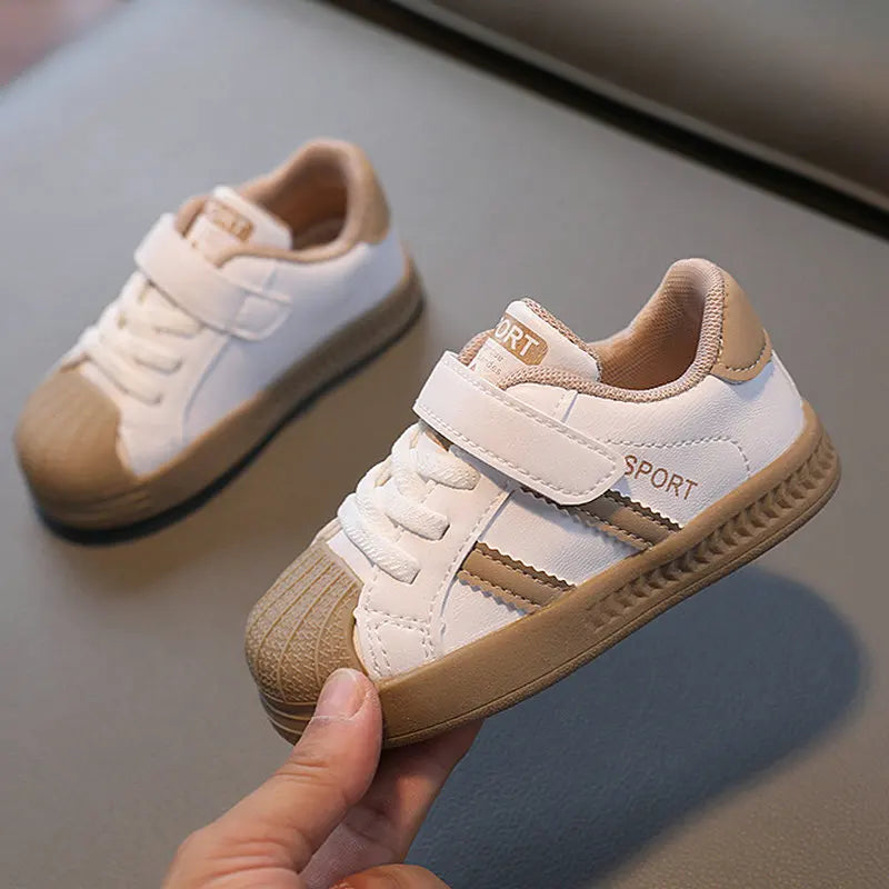 Mini Fashion™ - Turnschuhe für Kinder Beige / 24 (1-2 Jahre) | Pädagogisches Holzspielzeug von Mein Kleines Baby